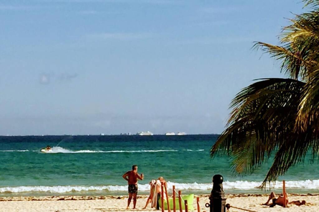 Steps To Ocean Huge Private Pool In Exclusive Fase 1 Playacar Villa Playa del Carmen