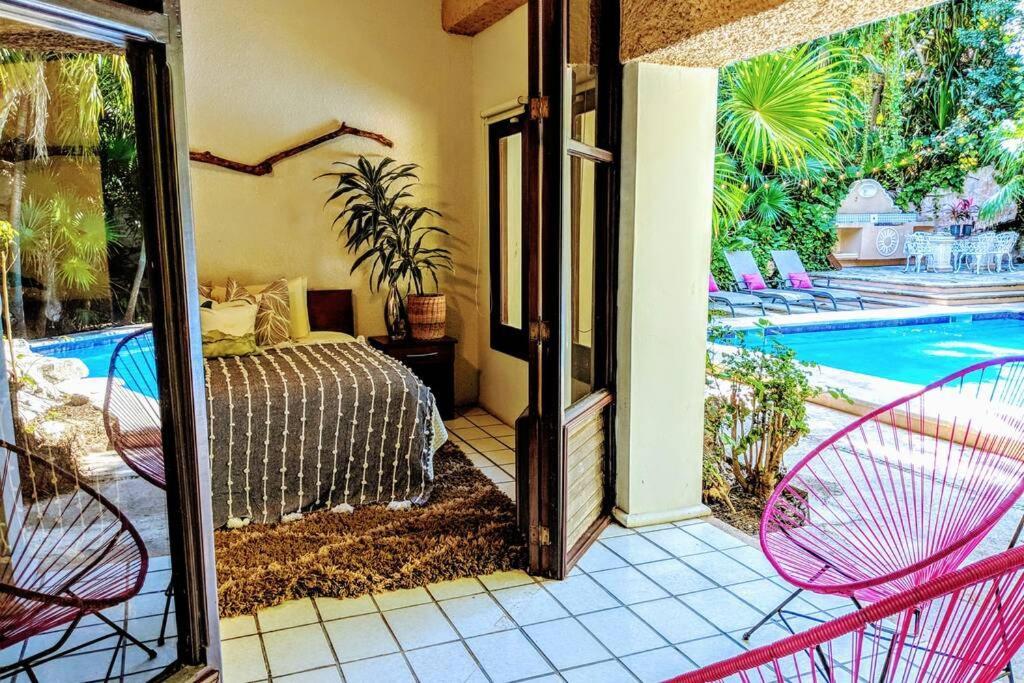 Steps To Ocean Huge Private Pool In Exclusive Fase 1 Playacar Villa Playa del Carmen